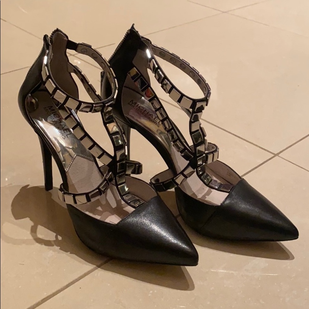 Woman’s shoes